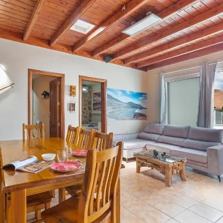 Villa Juan Martin Uga